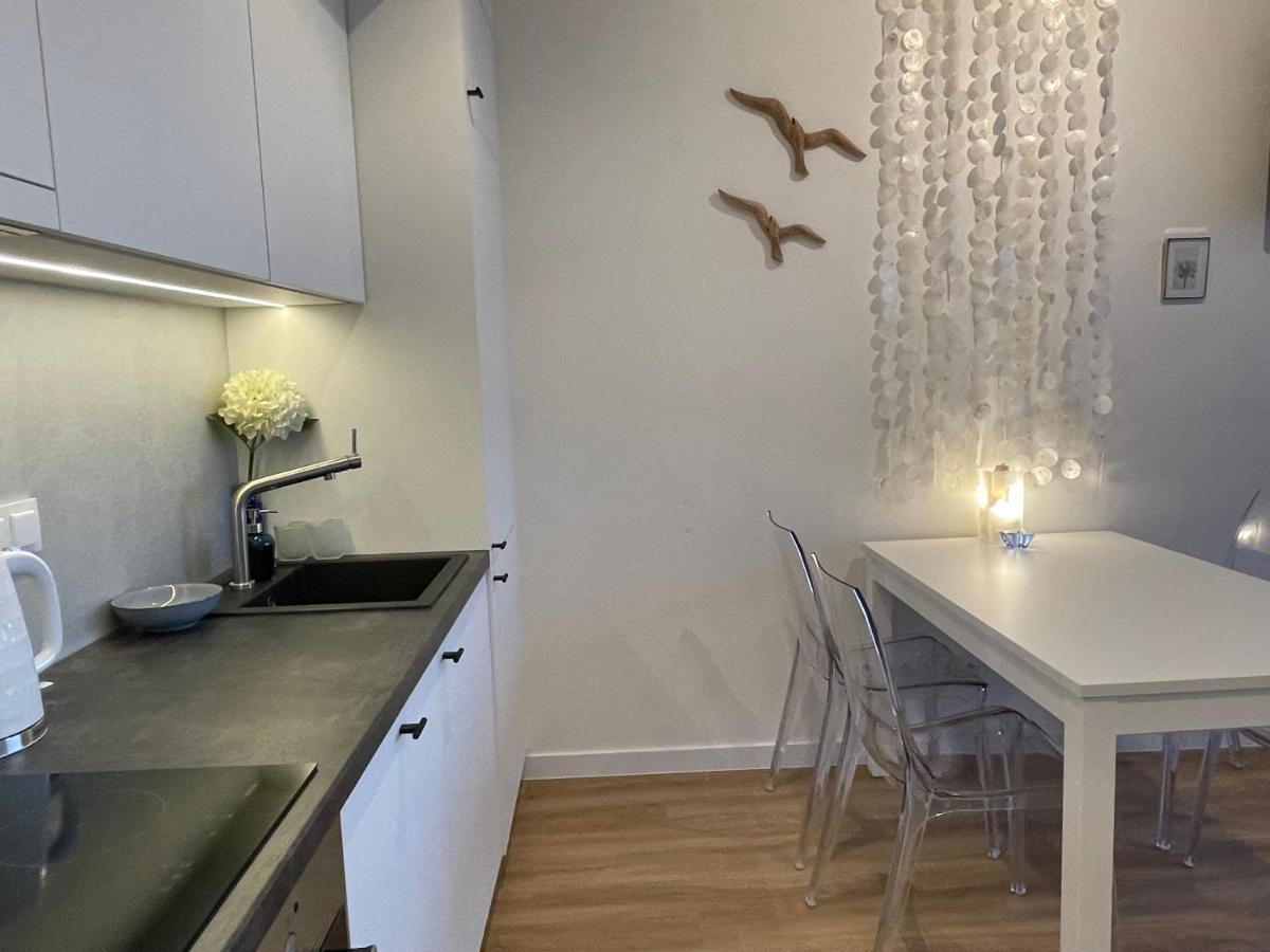 Apartament Morski Widok Nautic Park 51 Darlowko Esterno foto