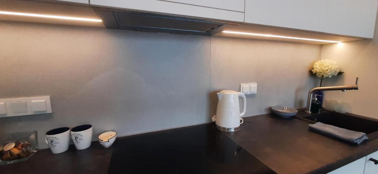 Apartament Morski Widok Nautic Park 51 Darlowko Esterno foto