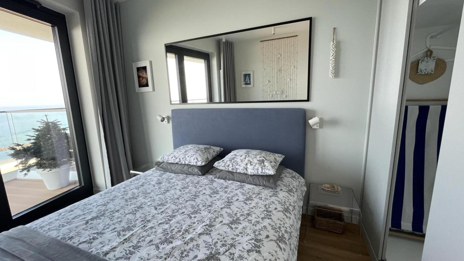 Apartament Morski Widok Nautic Park 51 Darlowko Esterno foto