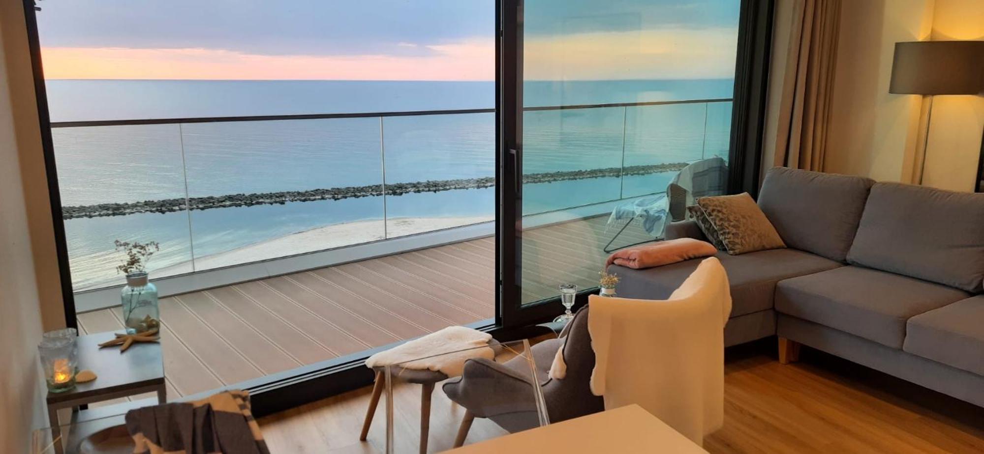 Apartament Morski Widok Nautic Park 51 Darlowko Esterno foto