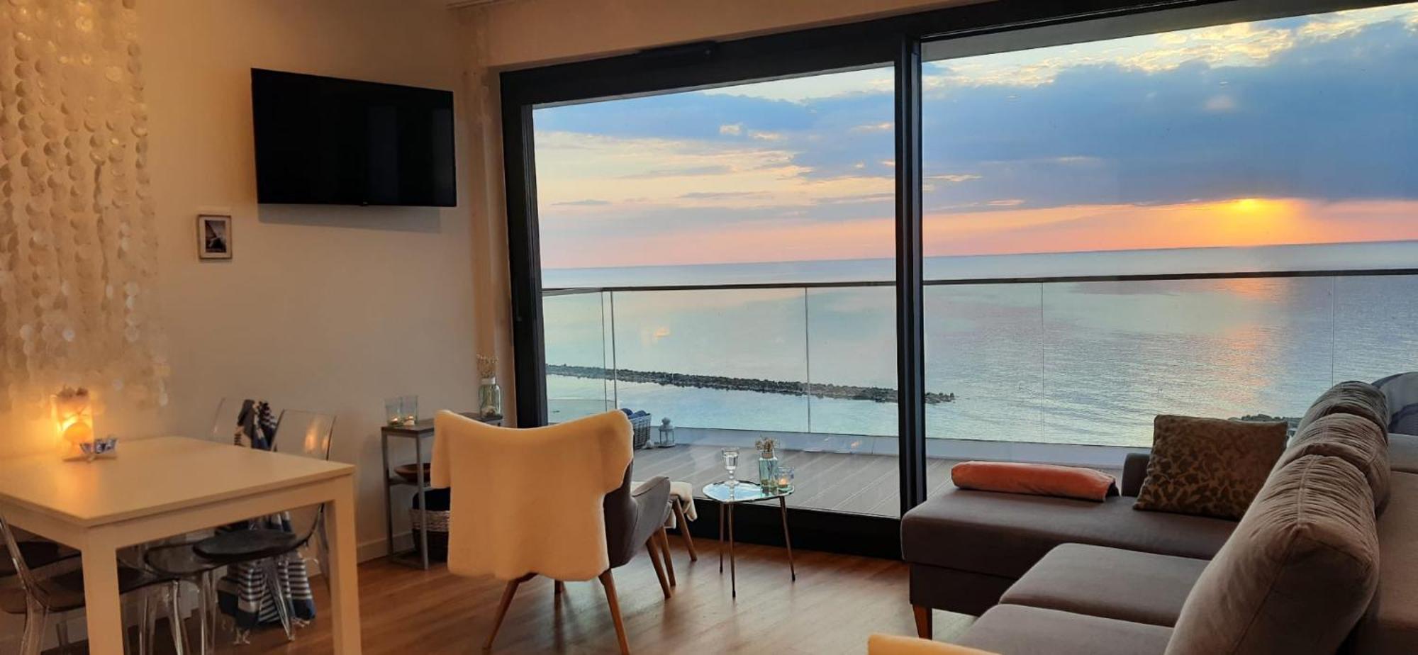 Apartament Morski Widok Nautic Park 51 Darlowko Esterno foto