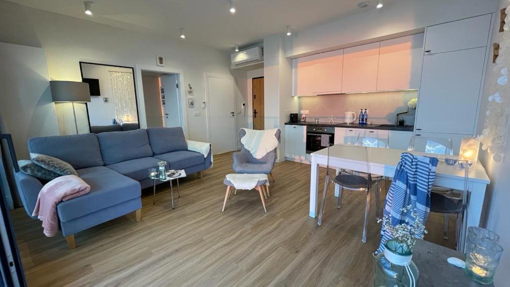 Apartament Morski Widok Nautic Park 51 Darlowko Esterno foto
